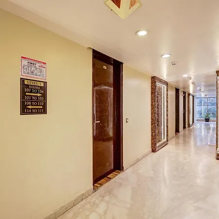 Hotel Palm Grand At Luxury Naraina Central Delhi-2